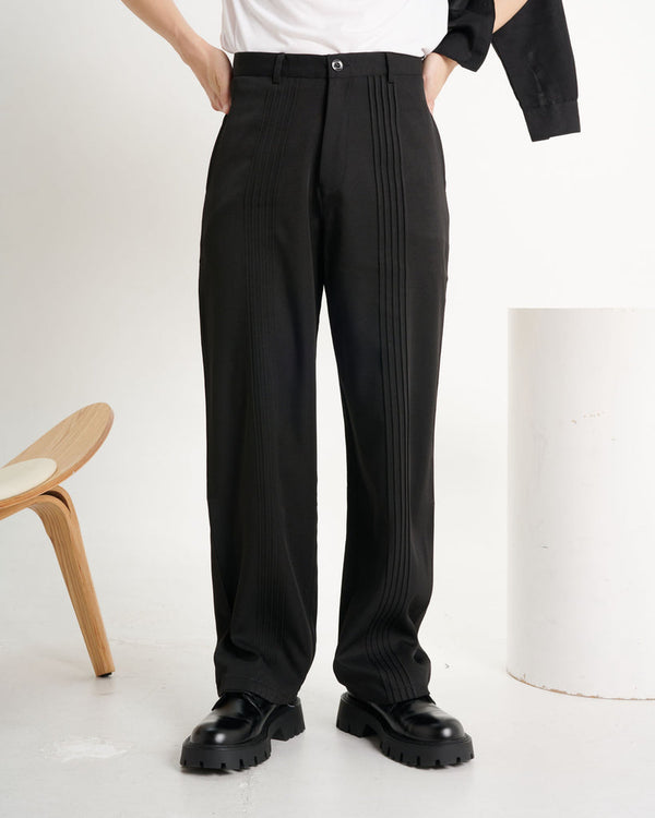 Sleek Pleated Baggy Trousers